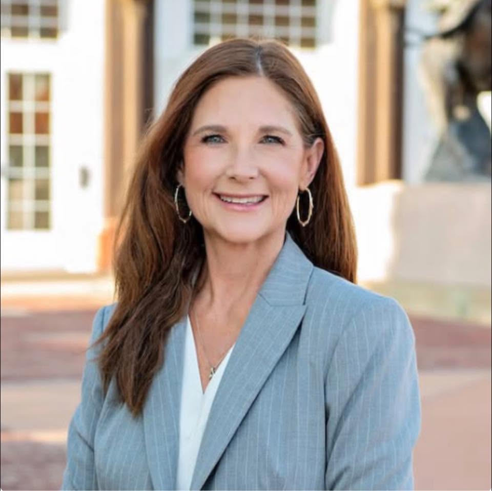 Ponca City Real Estate Company Realtor Annette Newcomb